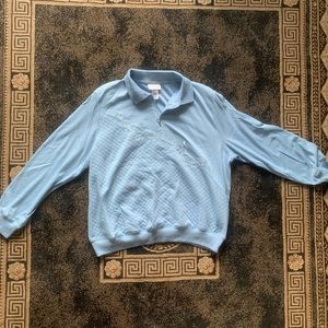 NWOT baby blue with rhinestone flower stitched design // Sz XL